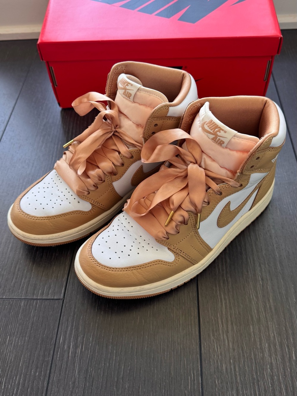 Nike Women’s Jordan 1 Retro High OG